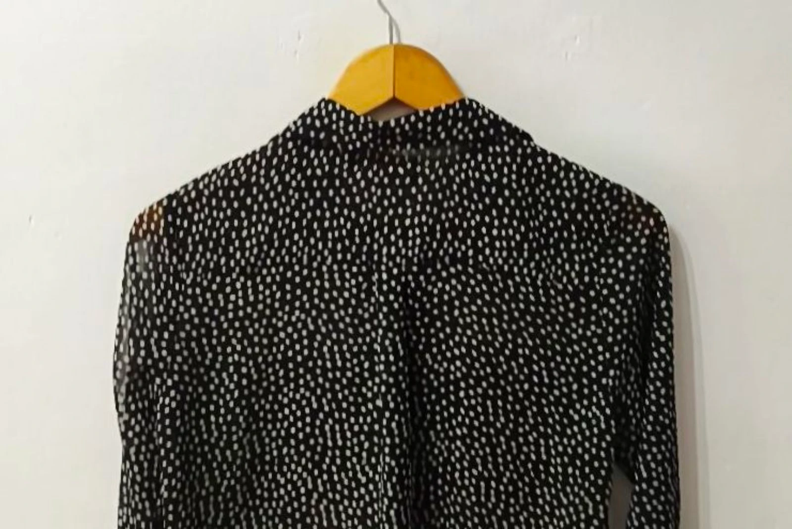 Camisa de lunares preta e branca Amichi mulher Talla S – photo 7